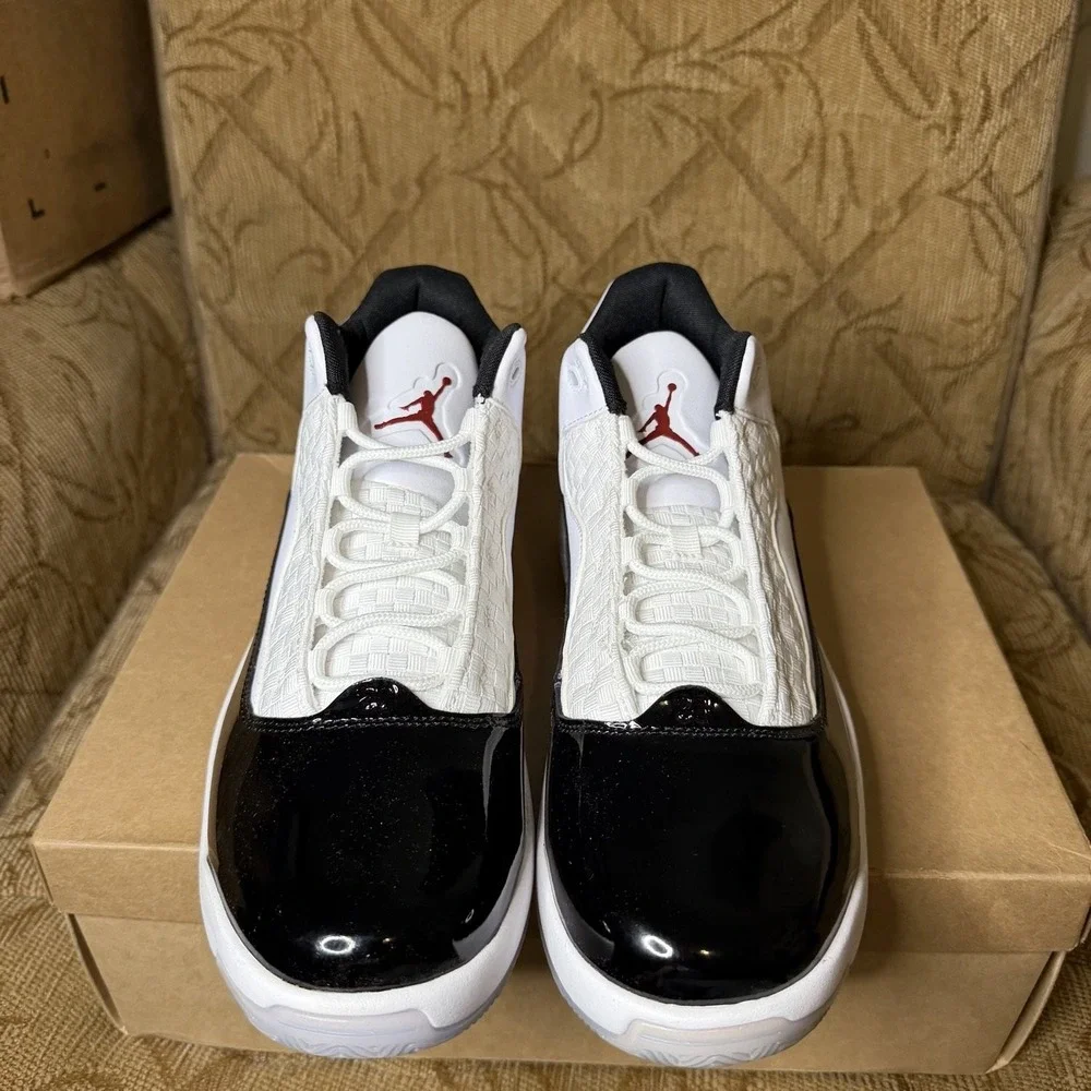 Jordan Max Aura 2 White Black Gym Red CK6363-102 Men's Size 11 Basketball Shoes